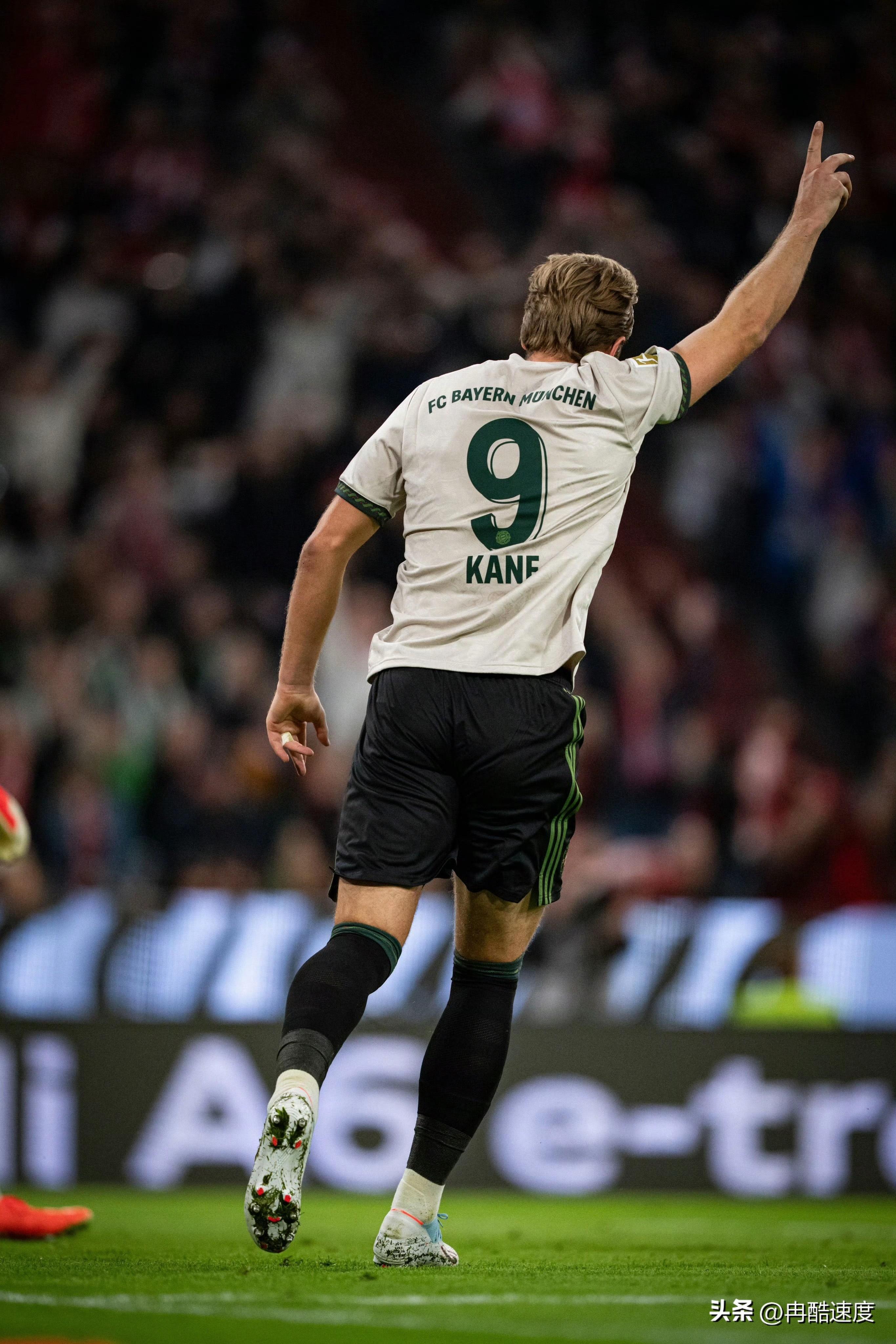 详细阅读:Leyu太狠了!曼城伤情更新备战德国杯巴黎圣日耳曼加时末段再遭质疑,关键时刻拉齐奥调整名单以备德甲的简单介绍 Leyu太狠了!曼城伤情更新备战德国杯巴黎圣日耳曼加时末段再遭质疑,关键时刻拉齐奥调整名单以备德甲的简单介绍